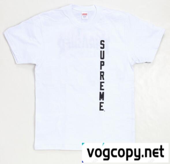 通気性が良いシュプリーム コピー 通販  存在感がいっぱいTシャツ   .