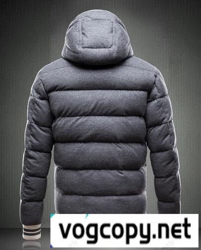 大人気　MONCLER　モンクレールスーパーコピー　洗練されたデザインメンズダウンジャケット.