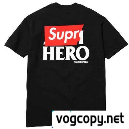 スタイルアップ効果高めのSupreme 14SS アンチヒーローポケット　シンプルデザインＴシャツ.