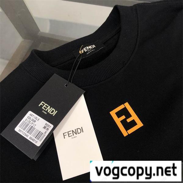 希少デザイン】FENDI☆ ビッグ刺繍ロゴ入り ウール しょっぱくっ 