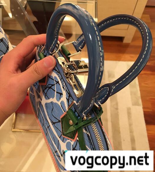 シンプルなデザイン　ルイヴィトン　 Louis Vuitton アルマPM 　印象的にバッグ.
