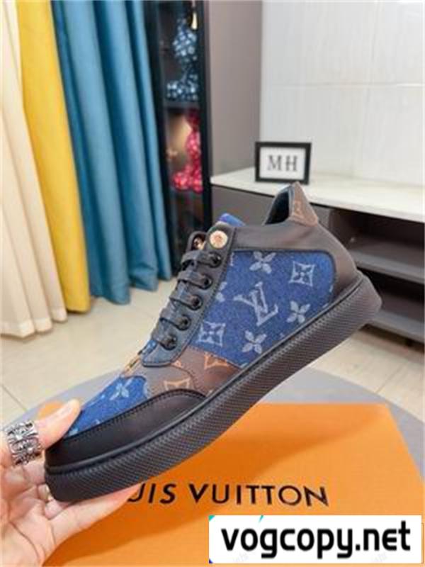 LOUIS VUITTON 偽物 スニーカー ロゴデザイン シンプルモノグラム 
