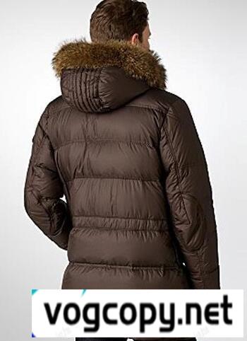 軽くて暖か　MONCLER モンクレール　立体感が魅力で　秋冬新作 メンズダウンジャケット .