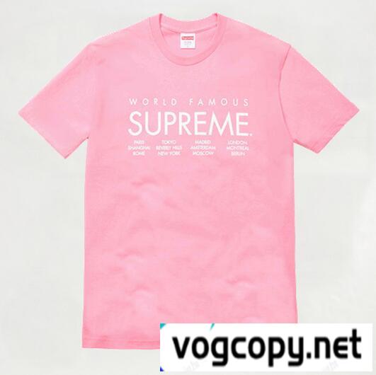 モードな雰囲　シュプリーム　インターナショナル　カジュアルなシルエットＴシャツ  .