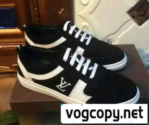 LOUIS VUITTON ルイ ヴィトン 偽物 フラットシューズ
