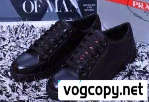  PRADA プラダ 偽物 フラットシューズ
