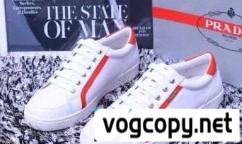  PRADA プラダ 偽物 フラットシューズ