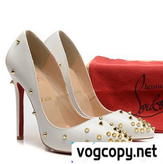 Christian Louboutinクリスチャンルブタン とんがりトウ ハイヒール