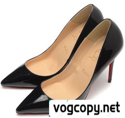 Christian Louboutinクリスチャンルブタン エナメル革 パンプス