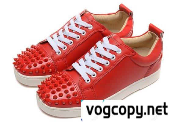 Christian Louboutinクリスチャンルブタン  スパイクカップルの靴 スニーカー
