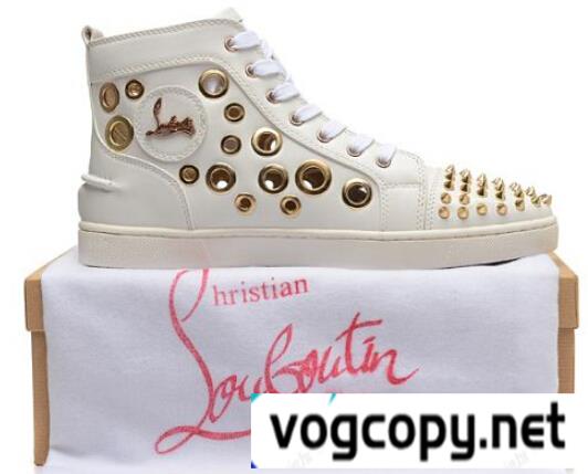 Christian Louboutinクリスチャンルブタン  スパイク 透気快適な履き心地 スニーカー