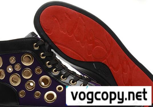 Christian Louboutinクリスチャンルブタン スパイク 穴が付くデザイン スニーカー