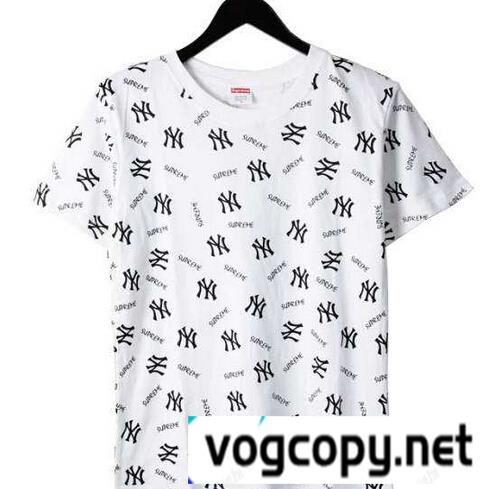 SUPREME シュプリーム 半袖Tシャツ