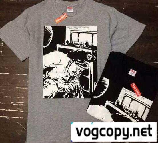 SUPREME シュプリーム 半袖Tシャツ
