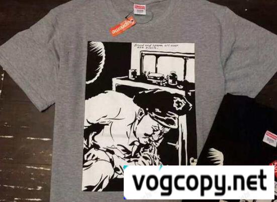 SUPREME シュプリーム 半袖Tシャツ