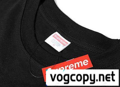 SUPREME シュプリーム 半袖Tシャツ