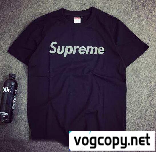 SUPREME シュプリーム 欧米韓流/雑誌 半袖Tシャツ