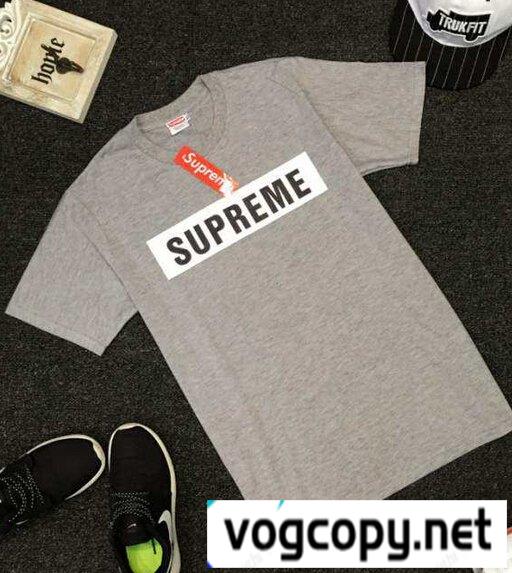 SUPREME シュプリーム 半袖Tシャツ
