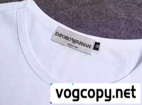 ARMANIアルマーニTシャツ
