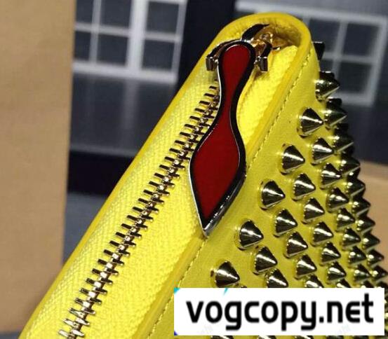 クリスチャンルブタン Christian Louboutin スパイク財布