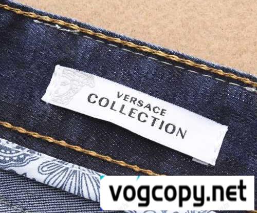 VERSACE ヴェルサーチ 美品！スキニーパンツ