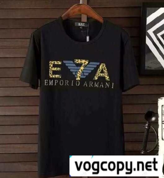 ARMANI アルマーニ 高級感を引き立てる 半袖Tシャツ