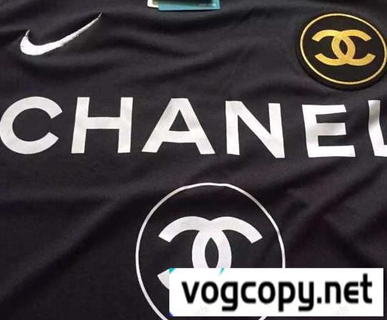 CH CH 人気が爆発 半袖Tシャツ
