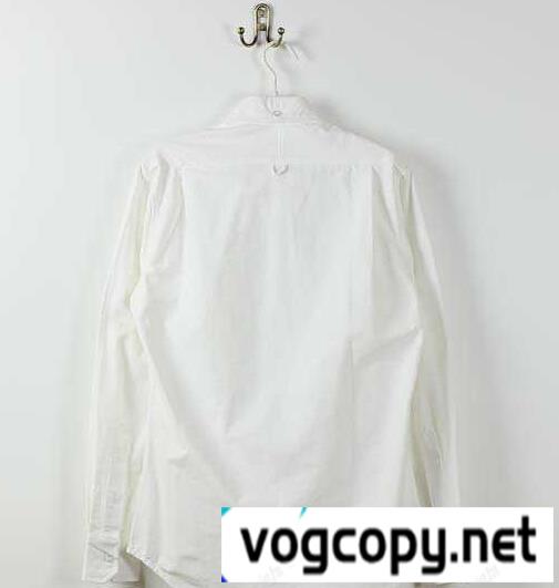  ▼INFORMATION▼ 伸縮性	透け感	生地の厚み あり/なし あり/なし 厚い/普通/薄い ※当店スタッフの個人的な感想になります。お客様により、素材感の好み、サイズの感じ方は異なりますので、ご参考ください。  ▼サイズ表(単位cm)▼＊多少の誤差はご了承ください 表記サイズ バスト 肩幅 着丈 袖丈 0=S 100 39 72 61 1=M 104 41 74 63 2=L 108 43 76 65 3=XL 112 45 78 67 ▼コメント▼ fukushowへようこそ、ショッピングを楽しみに  ▲ レディース 館の商品は一緒に発注出来る ▲ＨＰ未掲載品でも他店の商品でも発注出来る  ▲会員登録をせずに商品をご注文出来る下記のメールアドレスにご連絡ください。お問い合わせ先： fukushow8888@gmail.com  ▲当店からのメールが届かない場合お手数ですが、一度「迷惑メール」フォルダーをご確認くださいまたはURL付きメール拒否設定を解除した後、ご注文を頂けますようお願い申し上げます  上質 大人気！ トムブラウン thom browne  