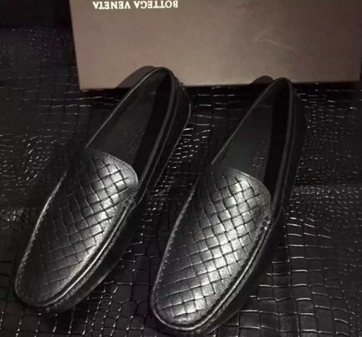  BOTTEGA VENETA ボッテガ ヴェネタ 軽量で疲れにくい ビジネスシューズ
