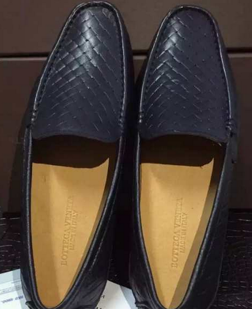  BOTTEGA VENETA ボッテガ ヴェネタ 軽量で疲れにくい ビジネスシューズ