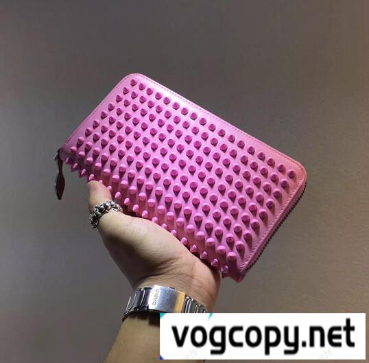 好感度の高いChristian Louboutin クリスチャン ルブタン　耐久性に 財布 レディース . 