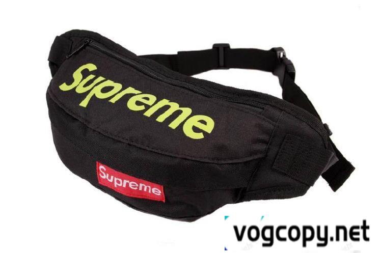 最新アイテム　 SUPREME シュプリーム　便利性に溢れる ウエストポーチ.