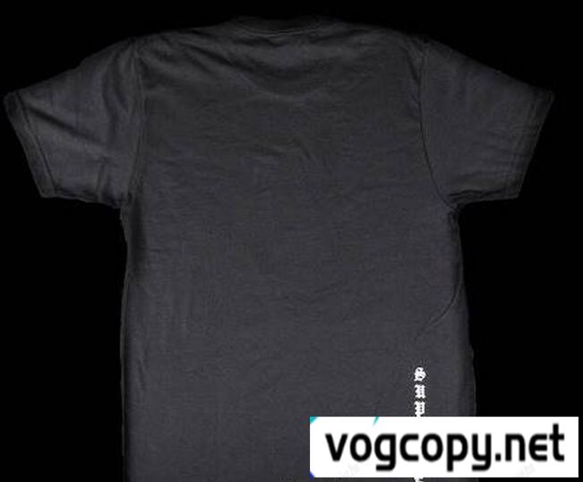 柔らかい シュプリーム スーパーコピー  清涼感のあるＴシャツ ブラック.