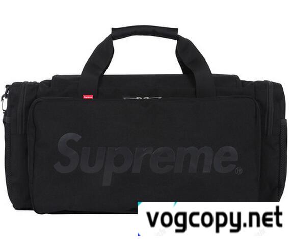 気軽にSupreme シュプリーム  Shoulder Bag　 大評価　ダッフルバッグ .
