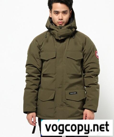 好感度ある　CANADA GOOSE /カナダグース　　魅力のダウンジャケット.