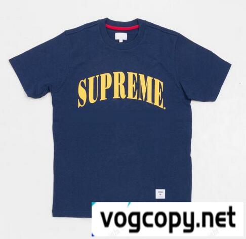 オシャレ感度が高いSupreme シュプリーム  コリエセウムトップ Ｔシャツ.