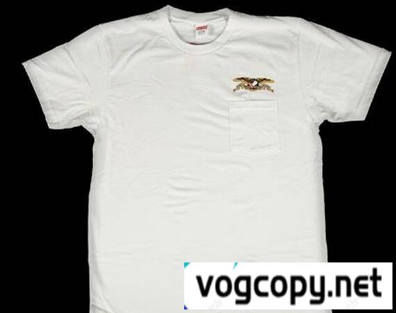 活躍するアイテム　シュプリーム アンタイヒーローポケット　快適にＴシャツ　ホワイト.
