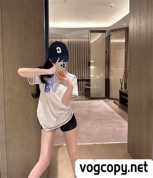 ロエベ tシャツスーパー コピー