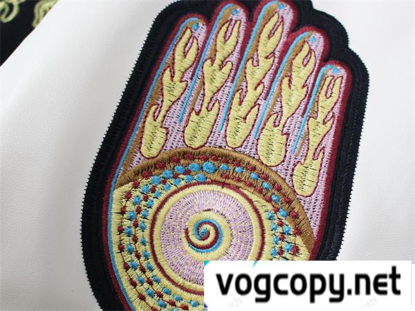 ステューシー 偽物 ジャケット