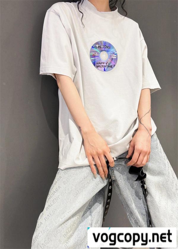 バレンシアガ 偽物 Ｔシャツ