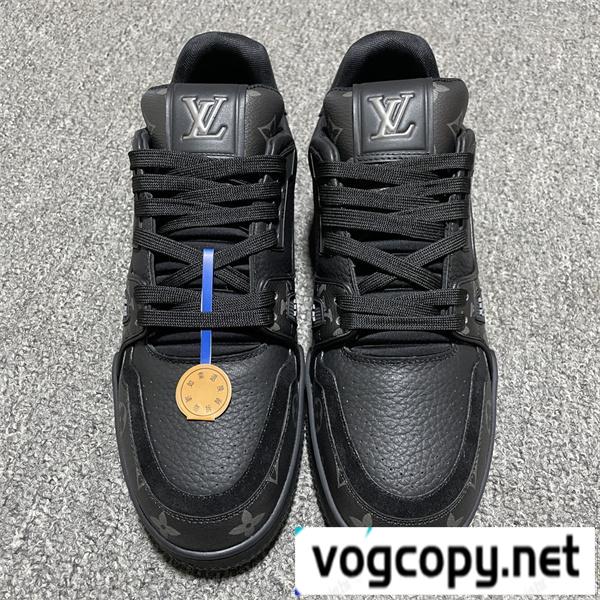 LOUIS VUITTON コピー スニーカー