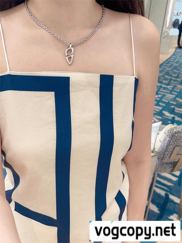 DIOR 偽物 ネックレス