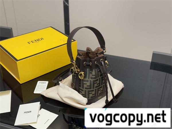 FENDI スーパーコピー ショルダーバッグ