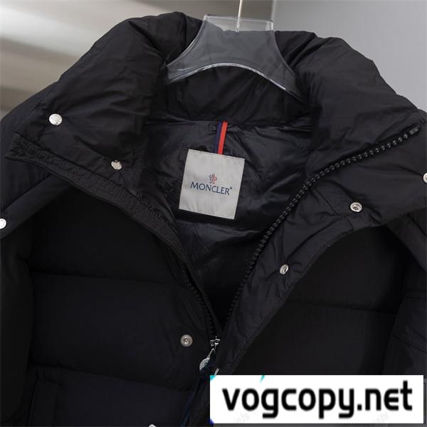 MONCLER 偽物 ダウンジャケット