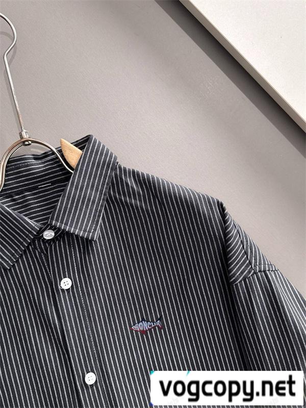 MONCLER 偽物 シャツ