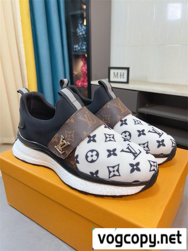 LOUIS VUITTON コピー スニーカー