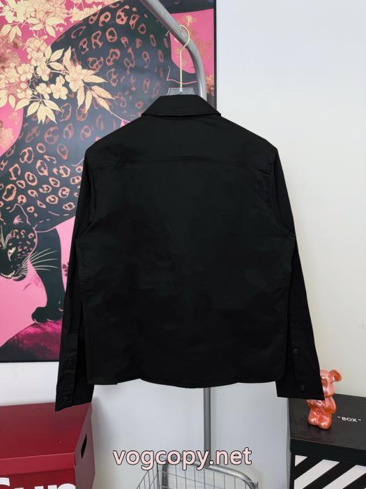 ブランド 偽物 激安ロゴが素敵秋冬特別販売話題沸騰中MONCLERジャケット_0_1
