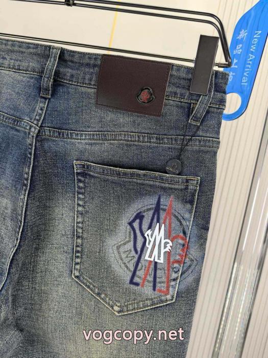 ジーンズMONCLERブランド コピー s 級話題となる人気品最高にCOOL秋冬新作雑誌掲載_0_4