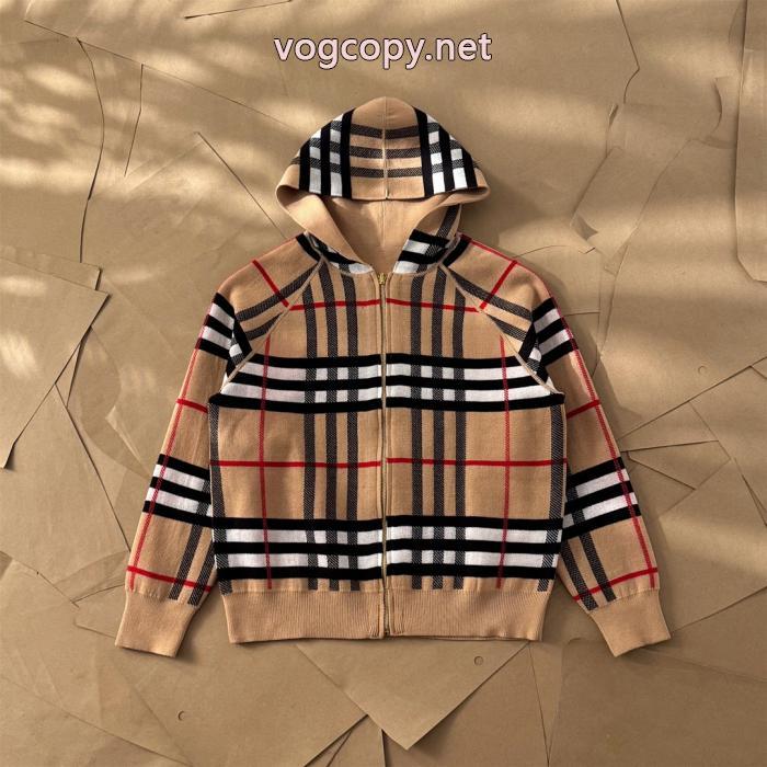 Burberry2025新作定番チェック柄リバーシブルウール裏面戦馬ジャカードカーディガンコート_0_5