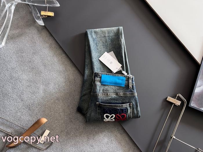 LOEWEブランド コピージーンズ秋冬限定色や海外限定抜群な新鮮度ヒットアイテム_0_1